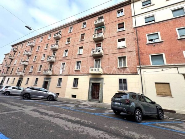 appartamento in vendita a Bologna in zona Saffi