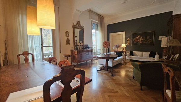 appartamento in vendita a Bologna in zona Quartiere Porto