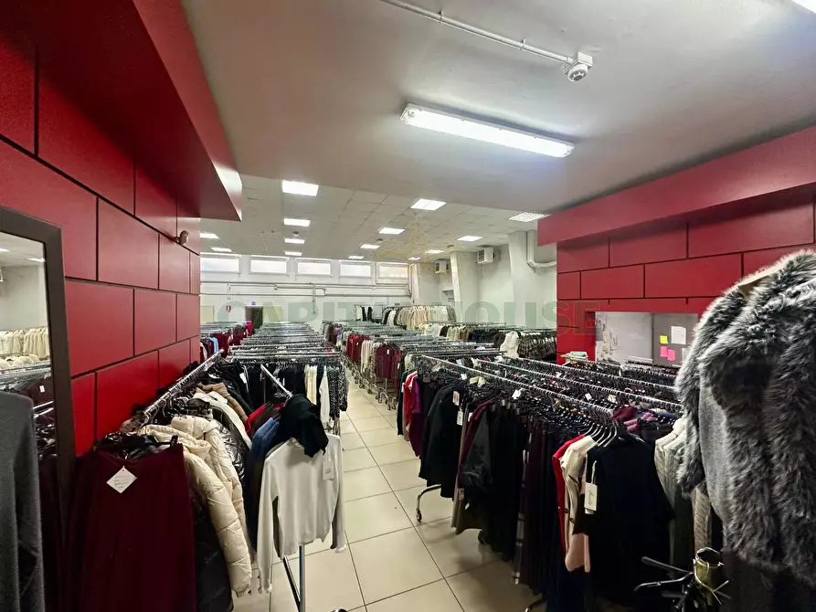 locale di sgombero in vendita a Bologna in zona Corticella