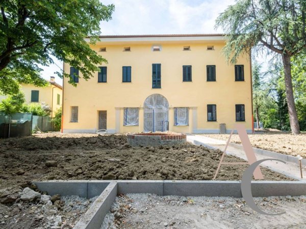 casa indipendente in vendita a Bologna in zona Borgo Panigale