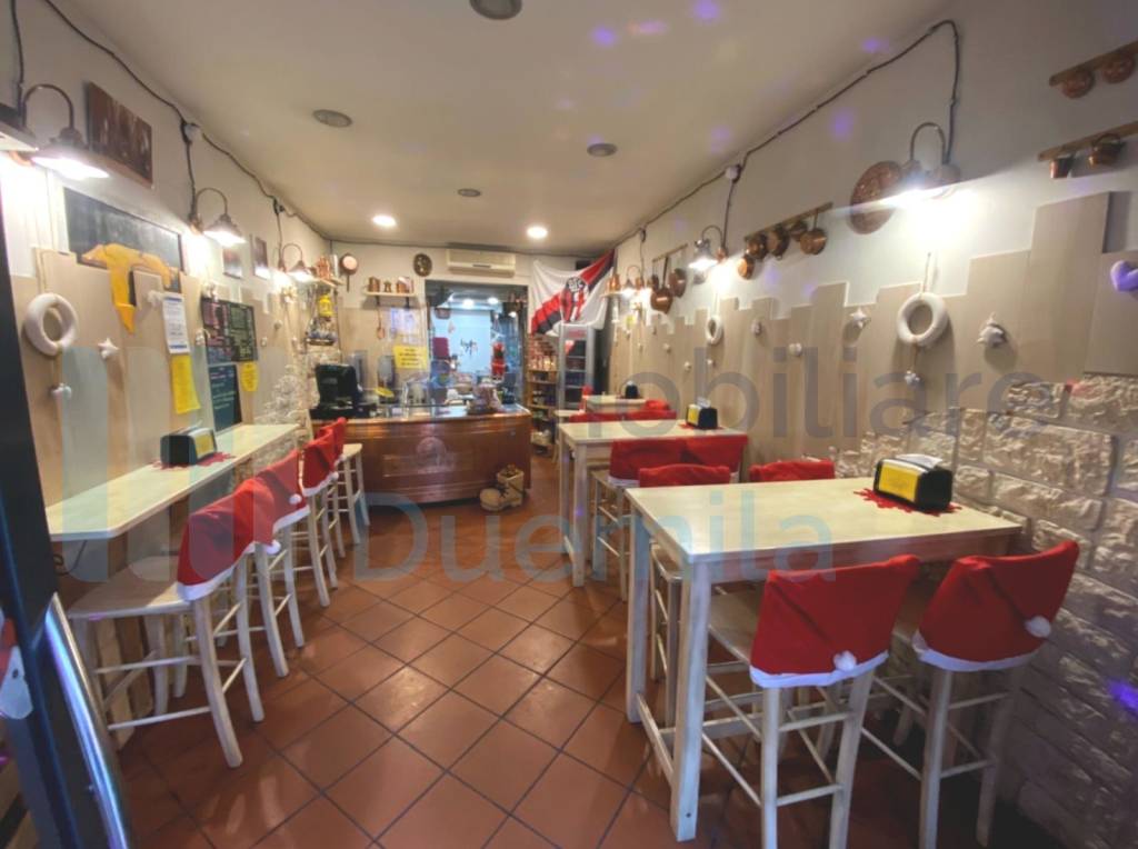 negozio in vendita a Bologna in zona Saragozza