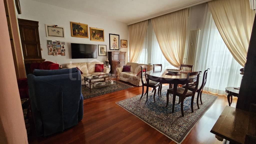 appartamento in vendita a Bologna in zona Centro Storico