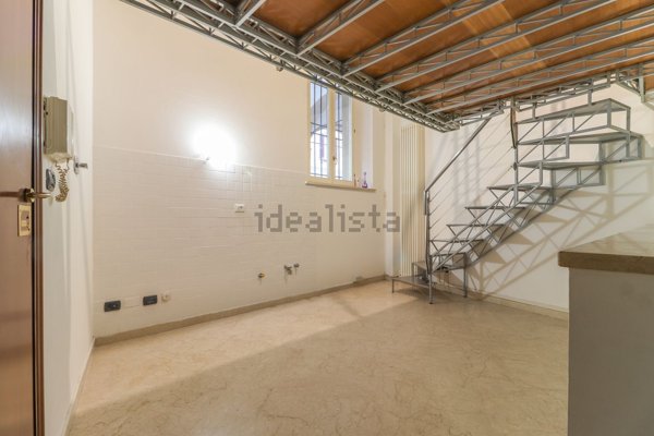 ufficio in vendita a Bologna in zona San Vitale