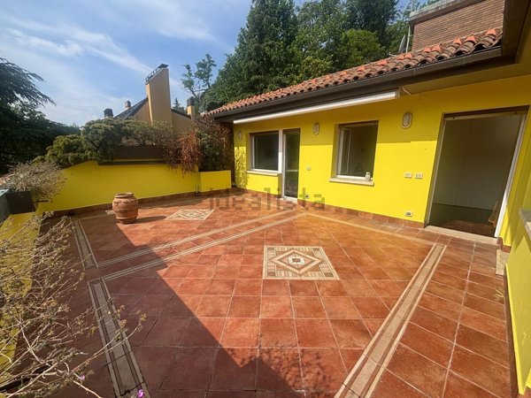 appartamento in vendita a Bologna in zona Saragozza