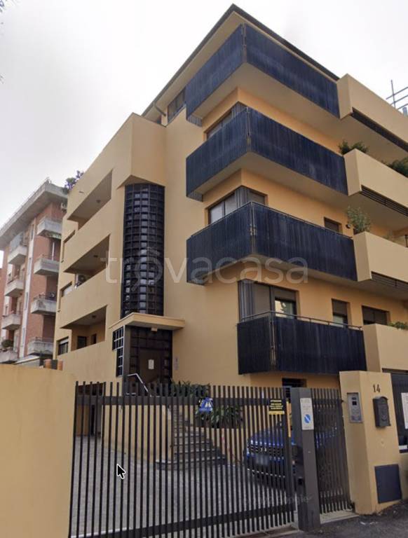 appartamento in vendita a Bologna in zona Saragozza