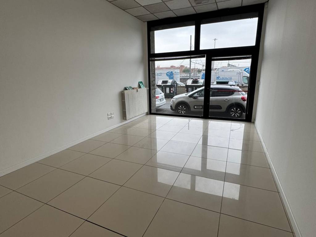 ufficio in vendita a Bologna in zona San Vitale