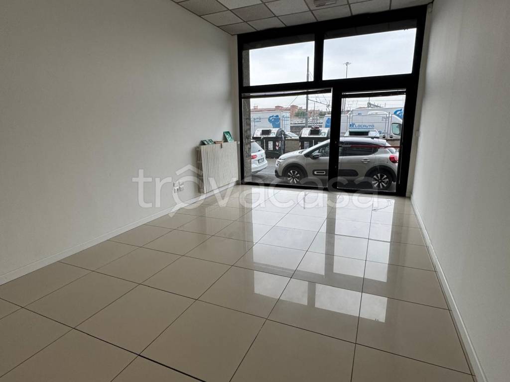 ufficio in vendita a Bologna in zona San Vitale