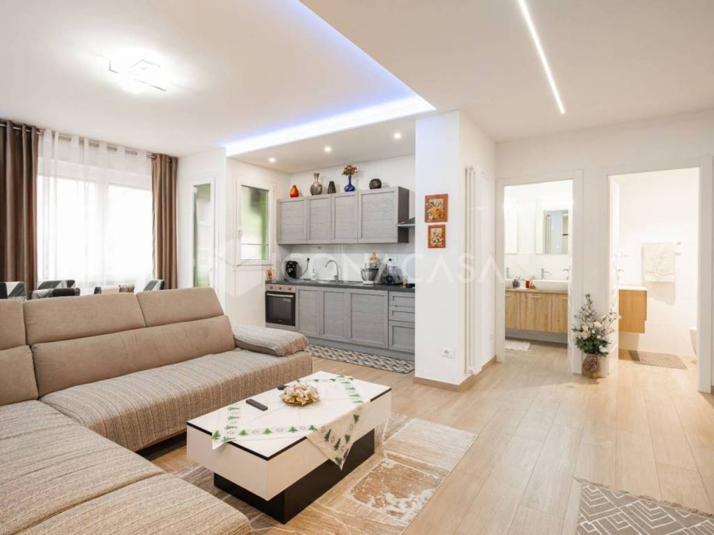 appartamento in vendita a Bologna in zona Reno