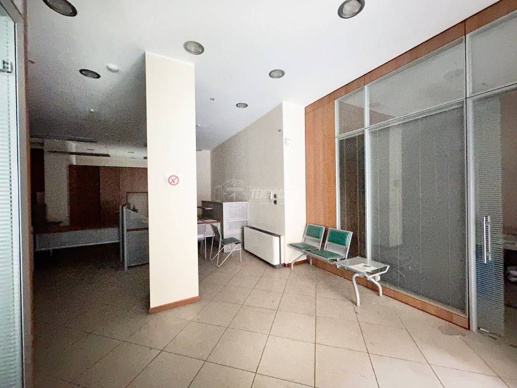 negozio in vendita a Bologna in zona San Vitale