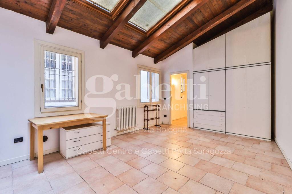 appartamento in vendita a Bologna in zona San Vitale