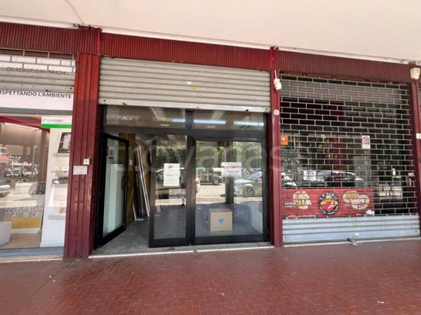 negozio in vendita a Bologna in zona Corticella