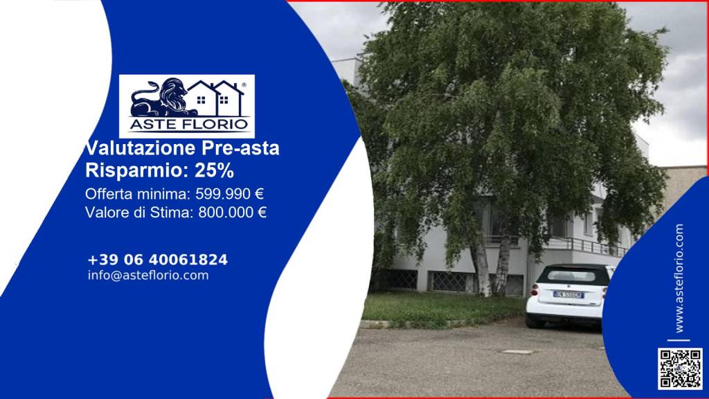 locale commerciale in vendita a Bologna in zona San Vitale