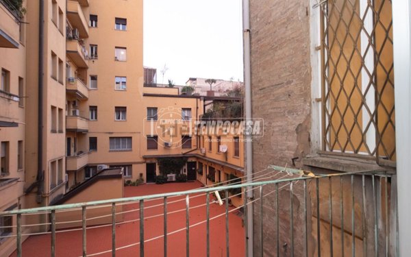 appartamento in vendita a Bologna in zona Centro Storico