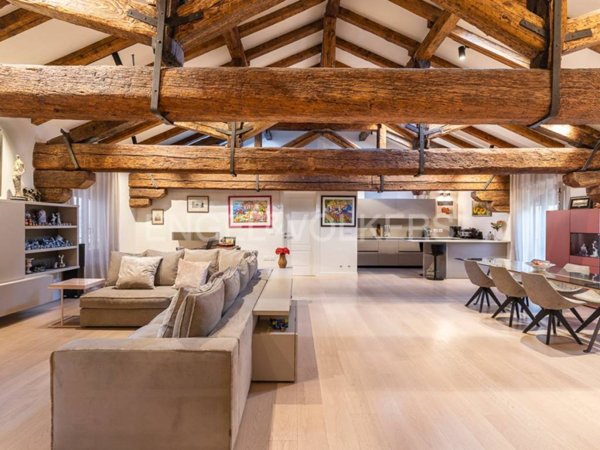 appartamento in vendita a Bologna in zona Centro Storico