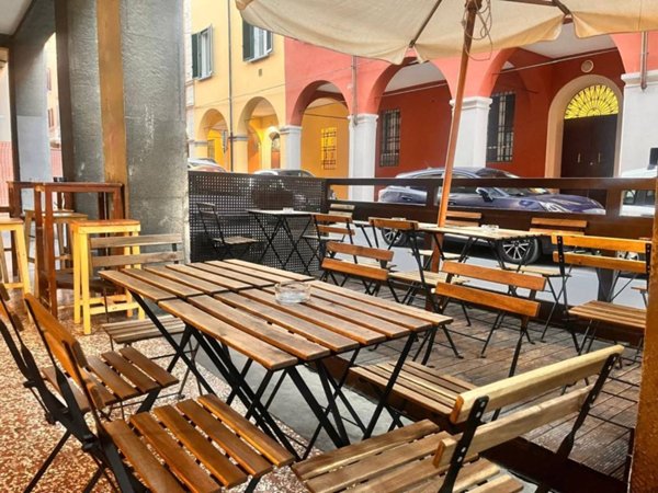 negozio in vendita a Bologna in zona Centro Storico