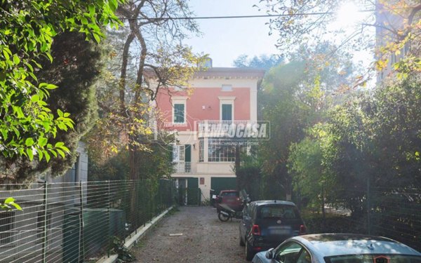 appartamento in vendita a Bologna in zona Santo Stefano