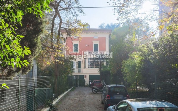 appartamento in vendita a Bologna in zona Santo Stefano