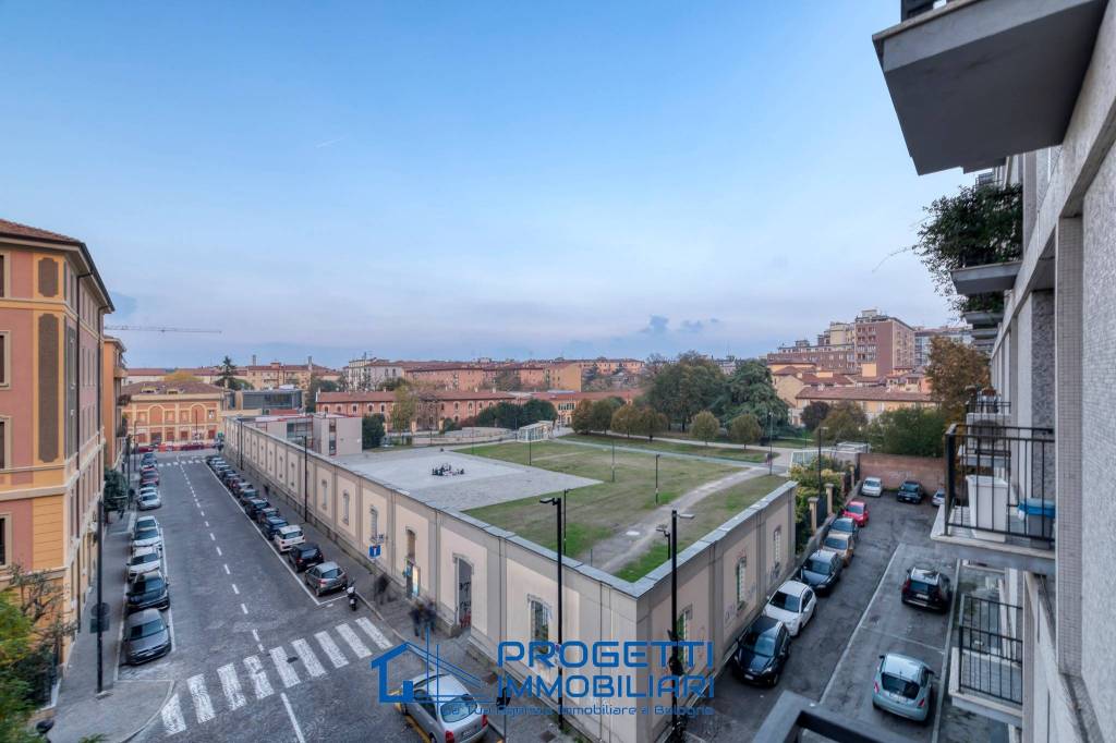 appartamento in vendita a Bologna in zona Quartiere Porto