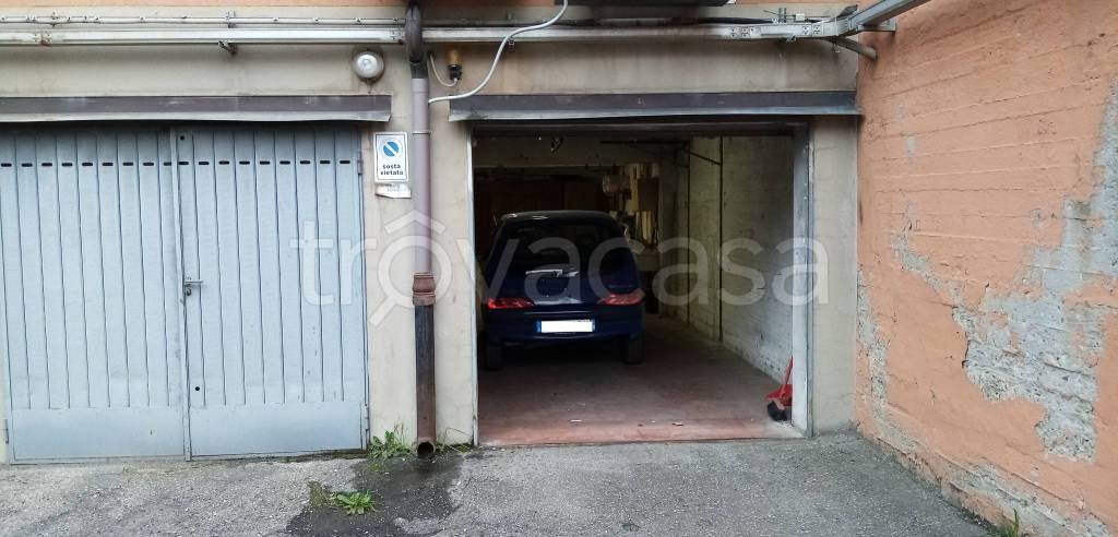 locale di sgombero in vendita a Bologna in zona Bolognina