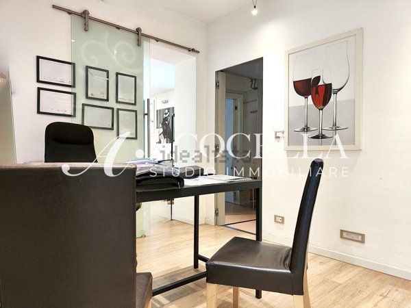 ufficio in vendita a Bologna in zona Savena