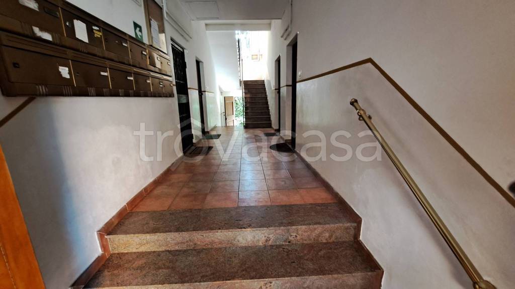 locale commerciale in vendita a Bologna in zona Bolognina