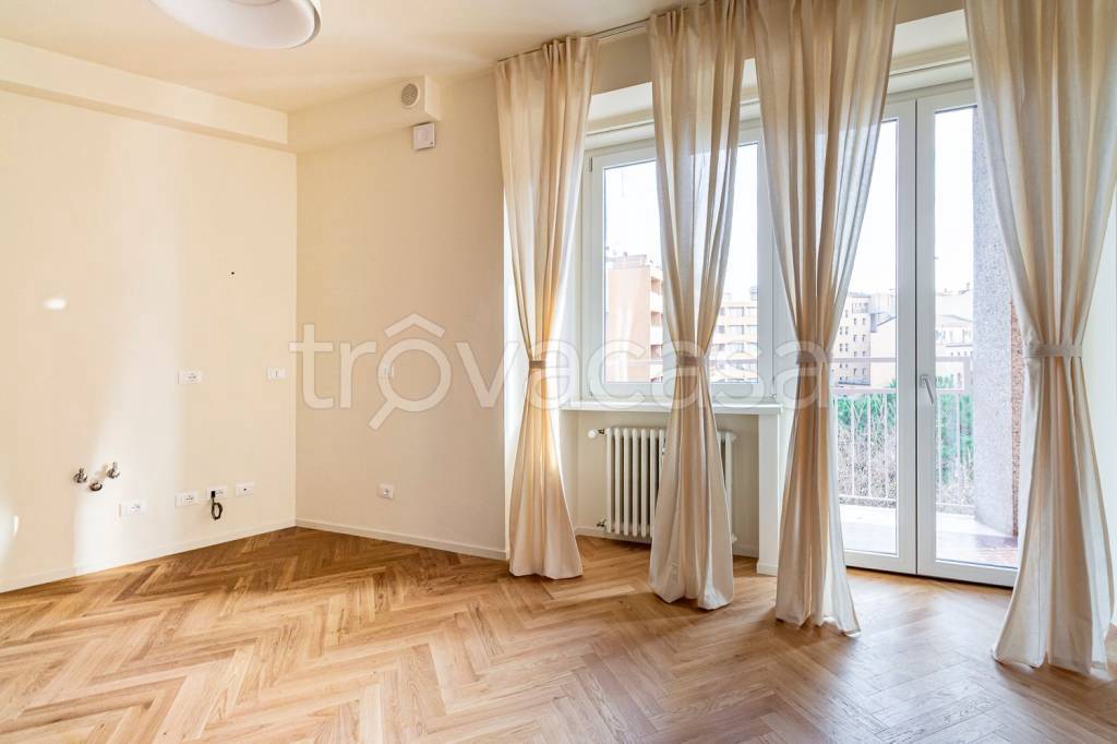 appartamento in vendita a Bologna in zona Quartiere Porto