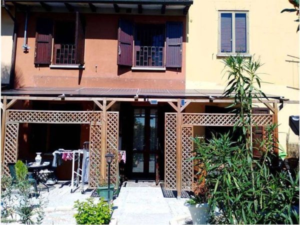 casa indipendente in vendita a Bologna