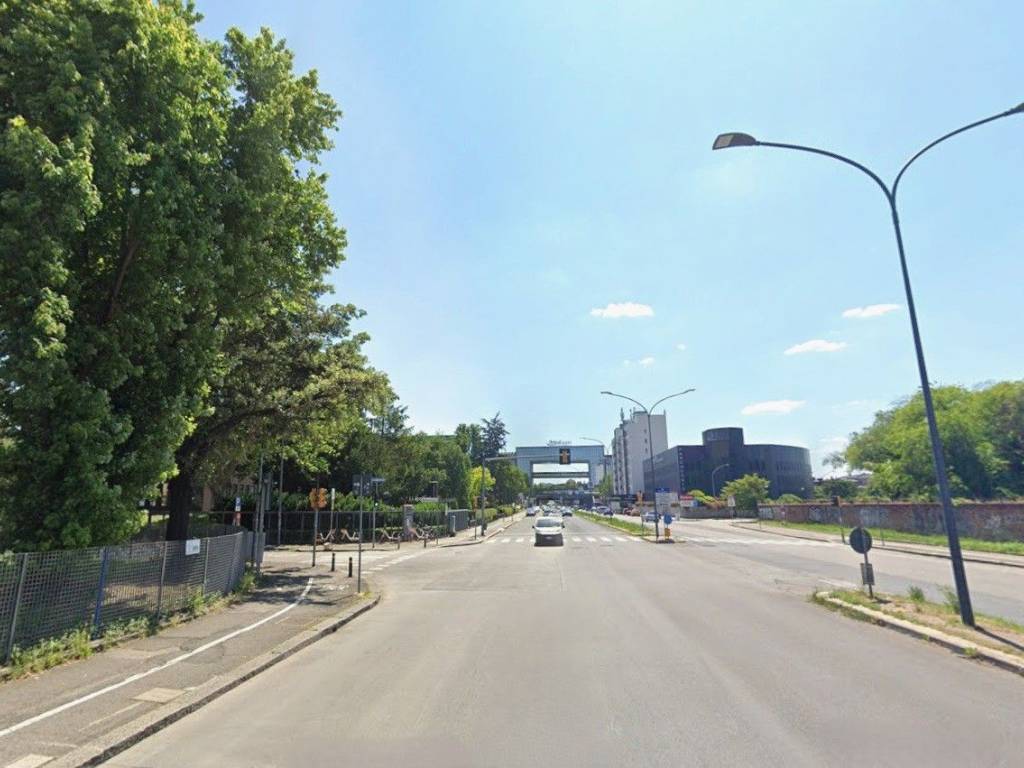 negozio in vendita a Bologna in zona Pilastro