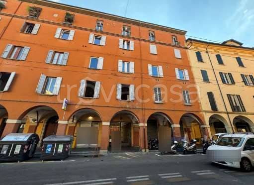 negozio in vendita a Bologna in zona Savena