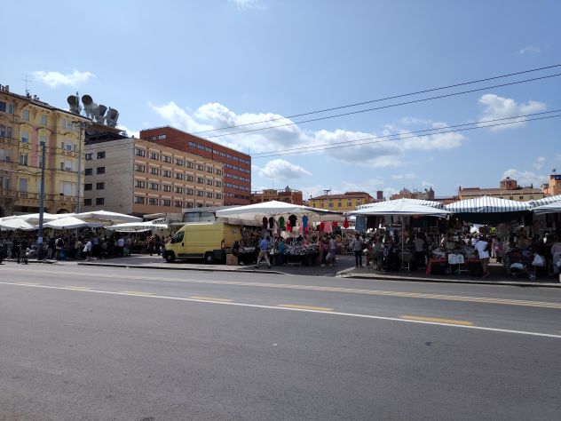negozio in vendita a Bologna in zona Centro Storico