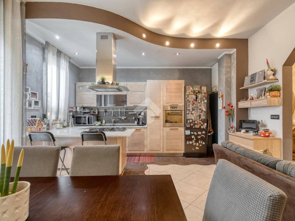 appartamento in vendita a Bologna in zona Savena