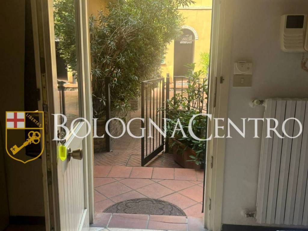 appartamento in vendita a Bologna in zona Andrea Costa