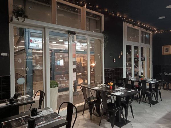 negozio in vendita a Bologna in zona Bolognina