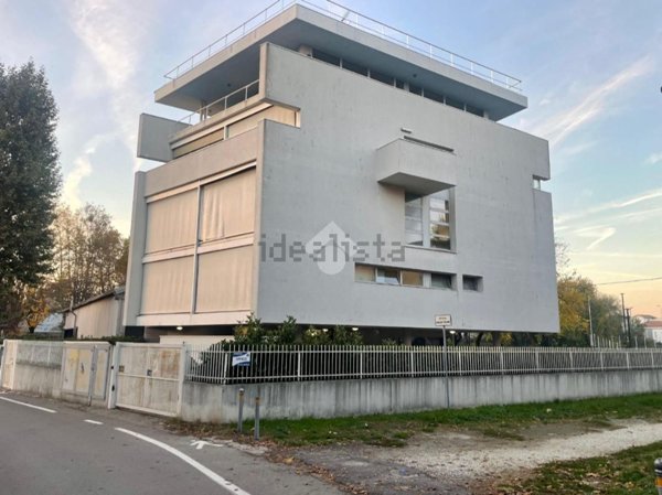 ufficio in vendita a Bologna in zona Borgo Panigale