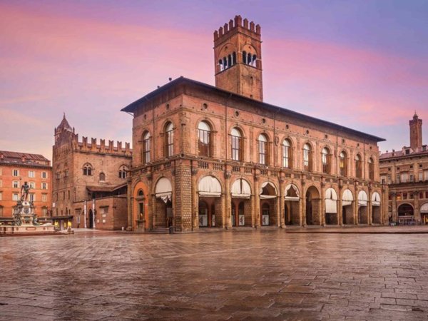 appartamento in vendita a Bologna in zona Santo Stefano