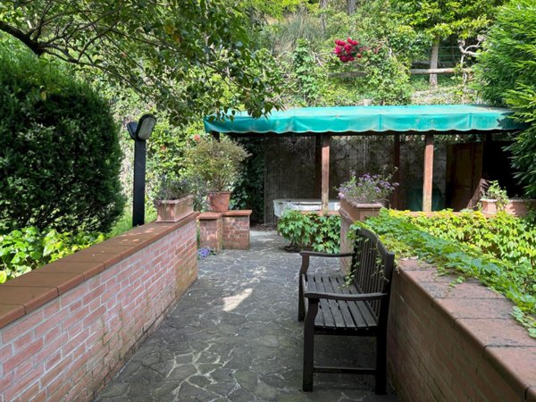 appartamento in vendita a Bologna in zona Saragozza