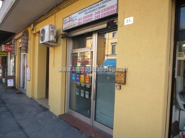 negozio in vendita a Bologna in zona San Vitale
