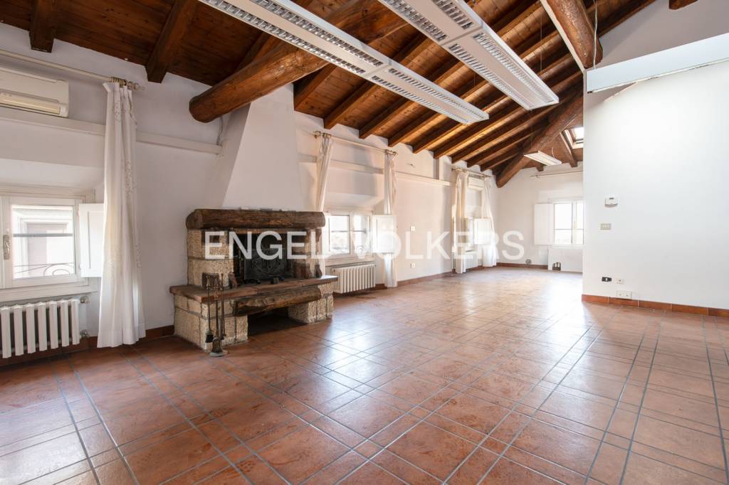 appartamento in vendita a Bologna in zona Centro Storico