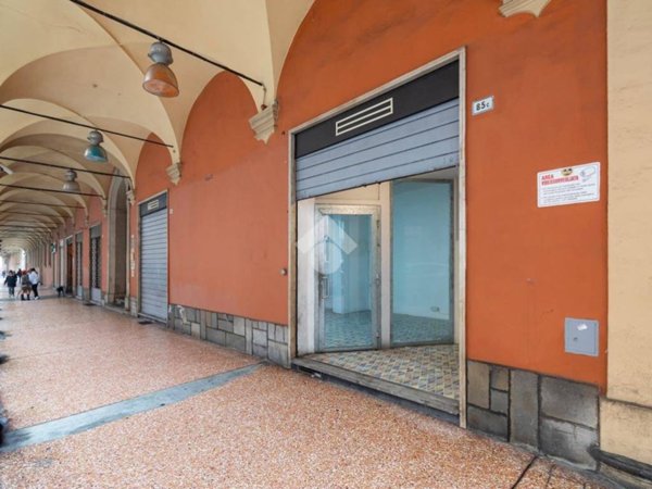 negozio in vendita a Bologna