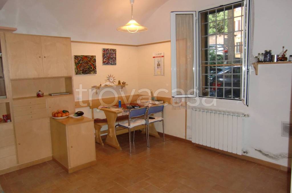 appartamento in vendita a Bologna in zona Santo Stefano