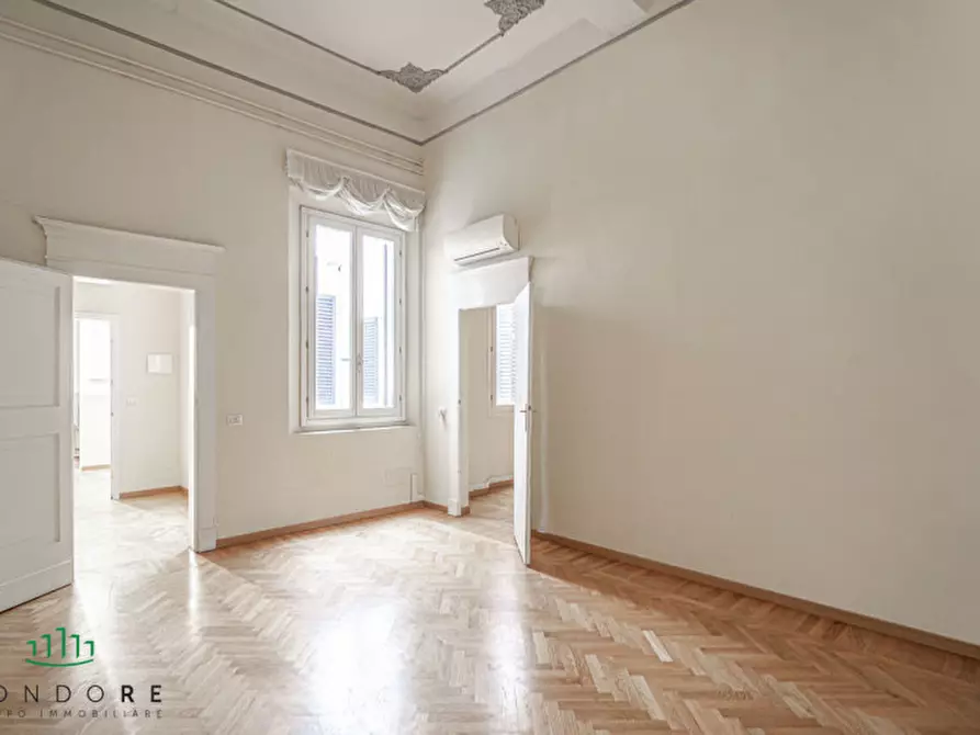 ufficio in vendita a Bologna in zona Santo Stefano