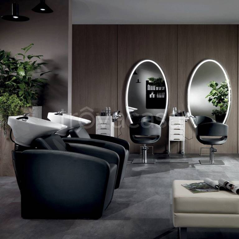 negozio in vendita a Bologna in zona Savena