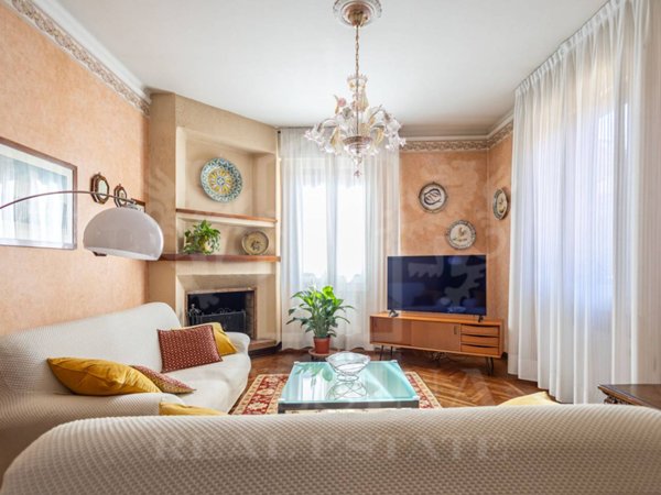 appartamento in vendita a Bologna in zona Centro Storico