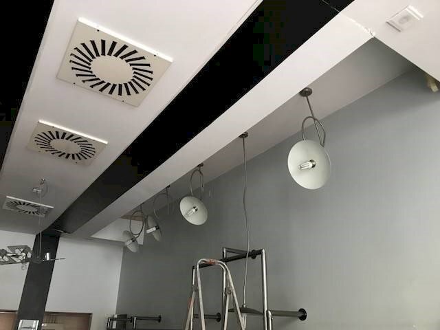 negozio in vendita a Bologna in zona San Vitale