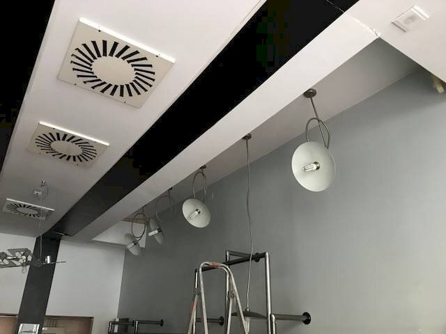 negozio in vendita a Bologna in zona San Vitale