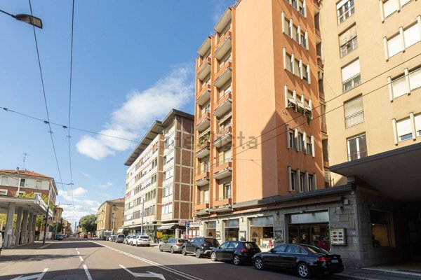 locale di sgombero in vendita a Bologna in zona Savena