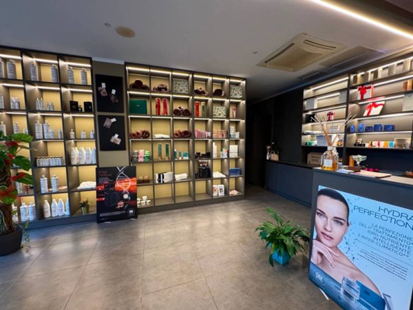 negozio in affitto a Bologna in zona Corticella