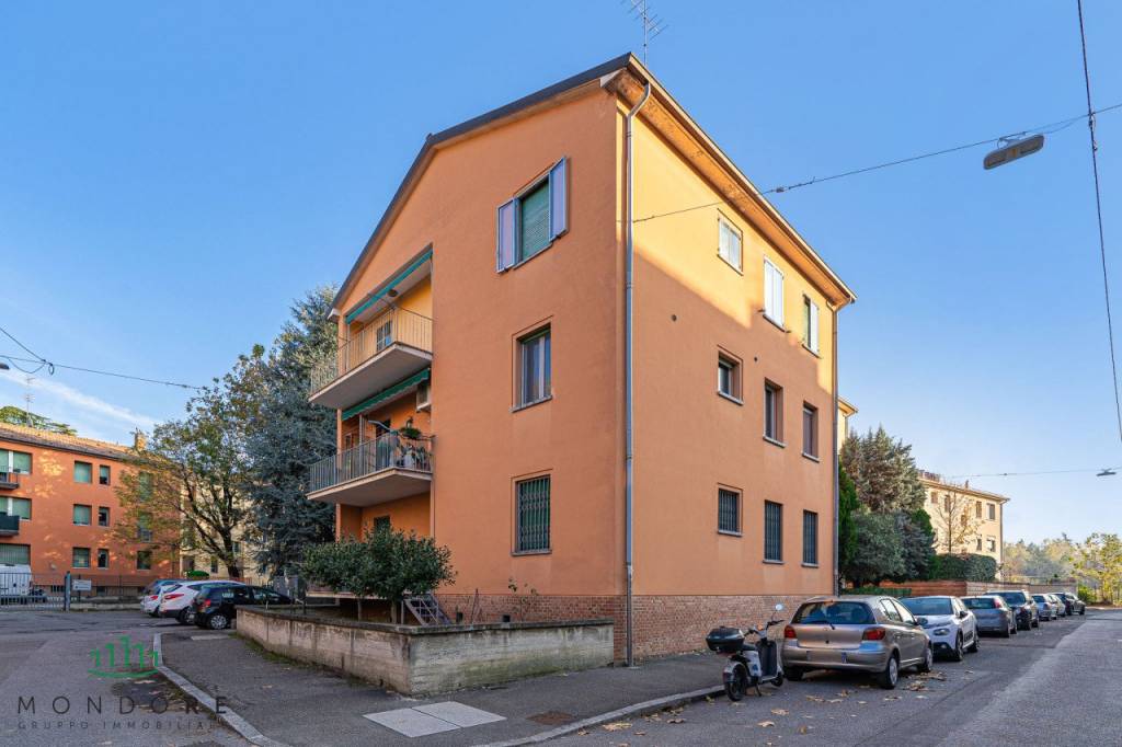 appartamento in vendita a Bologna in zona Savena