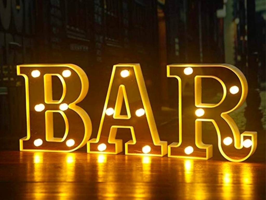 negozio in vendita a Bologna in zona Centro Storico