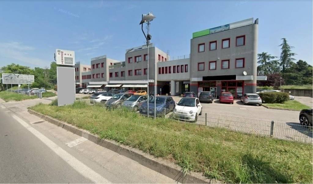 ufficio in vendita a Bologna in zona Borgo Panigale
